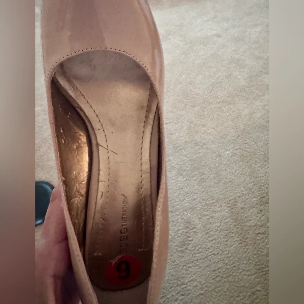 BCBGeneration Heels Beige Nude Patent Platform Pointy Toe - Size 6